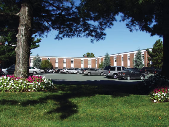 Lakeside Office Park (599 North Ave)